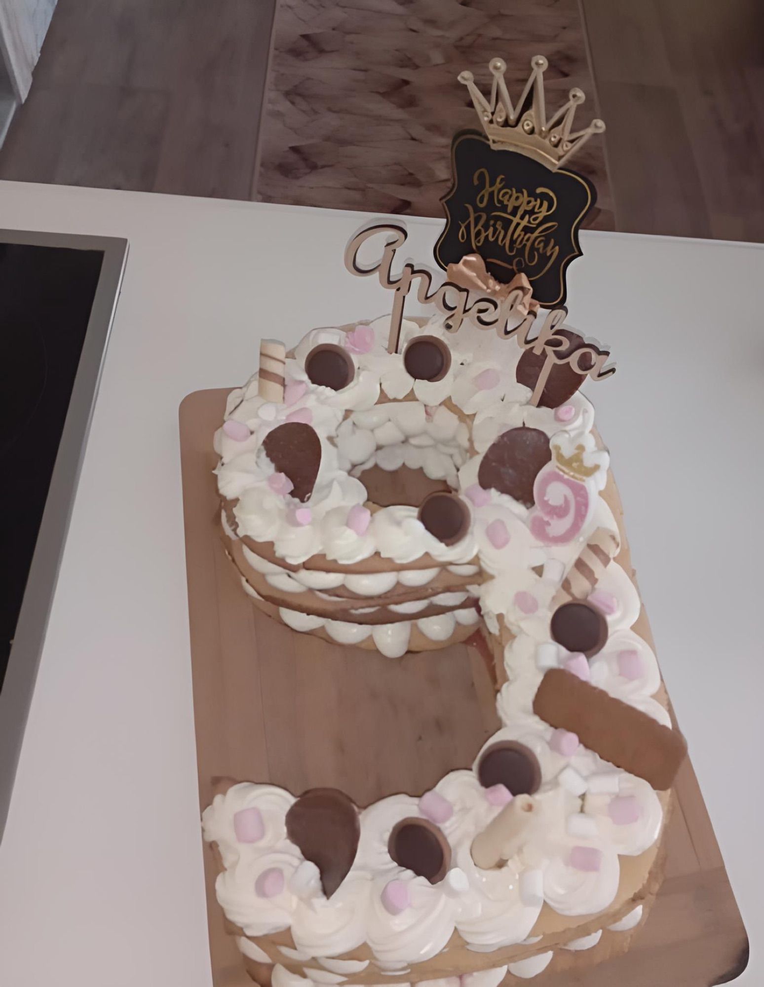 Client work — engraved product for a cake shop