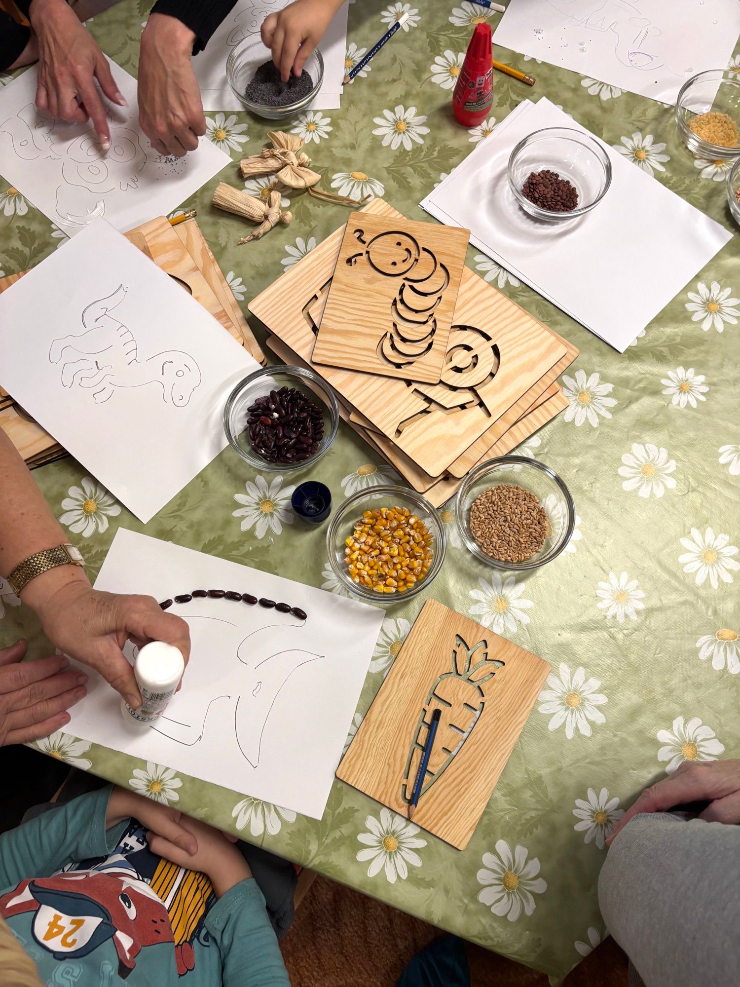 Wooden learning aids for children — the Signostudio mission